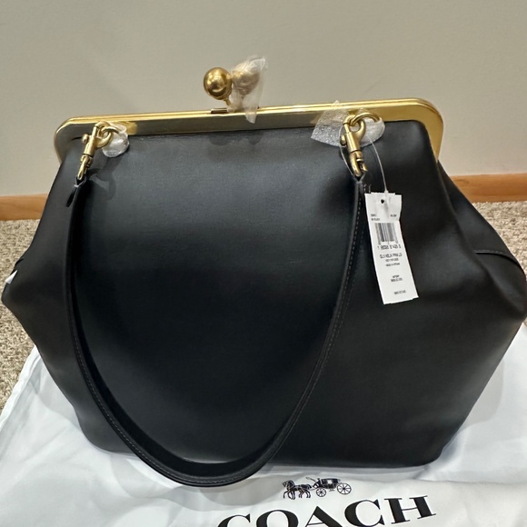 BRAND NEW COACH BLACK KISSLOCK - Picture 8 of 11